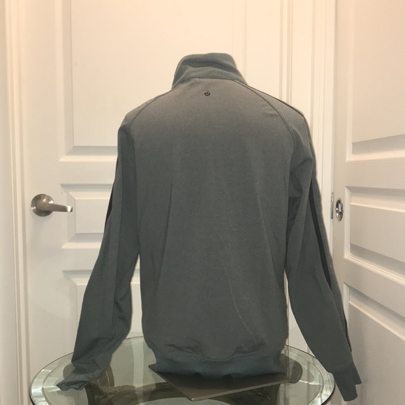 👕 Lululemon Men’s Jacket - Picture 2 of 3